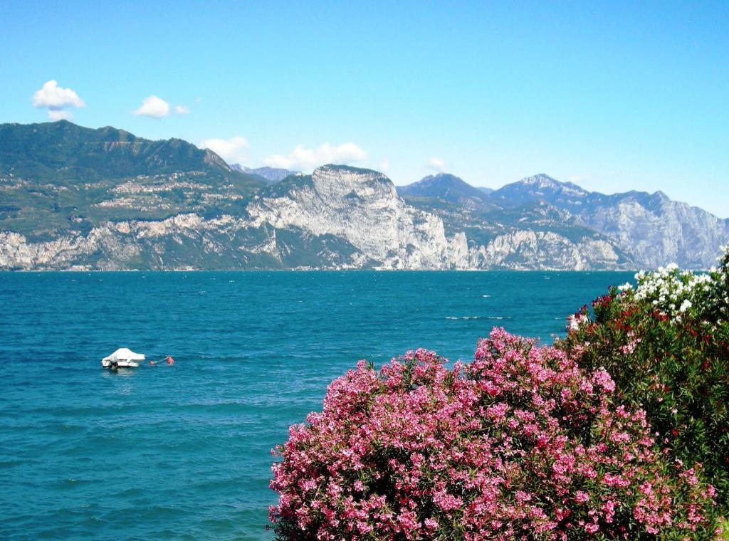 Hotel Nike Brenzone sul Garda Exterior foto